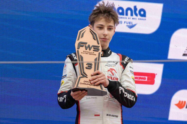 Maciej Gładysz sięga po tytuł mistrzowski w Formule 4