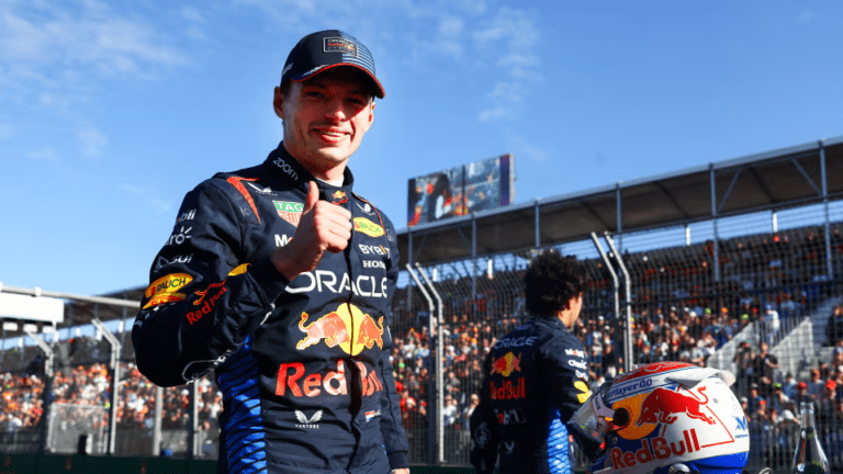 Max Verstappen wygrywa kwalifikacje do GP Australii